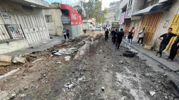 جيش الاحتلال يلحق أضرارا جسيمة بالبنية التحتية خلال عمليته العسكرية في مخيم نور شمس بطولكرم