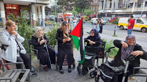 برلين: وقفة تضامنية مع الأسرى في سجون الاحتلال "الإسرائيلي" ورفضا للاعتقال الإداري