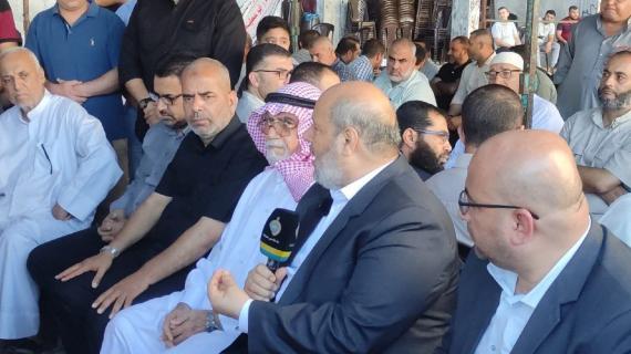 وفد قيادي من حماس يقدم واجب العزاء لعشيرة السطرية - عائلة أبو قوطة بوفاة ابنهم شادي قبل أيام في خانيونس جنوب قطاع غزة