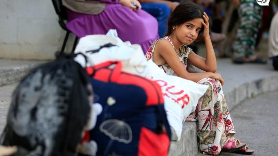 فلسطينيون من مخيم عين الحلوة يستعدون للانتقال إلى مركز تابع لوكالة الأمم المتحدة