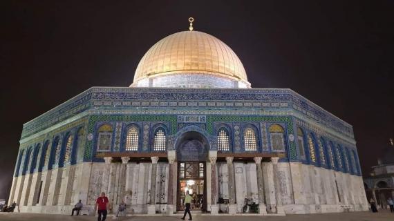 المسجد الأقصى المبارك فجر اليوم