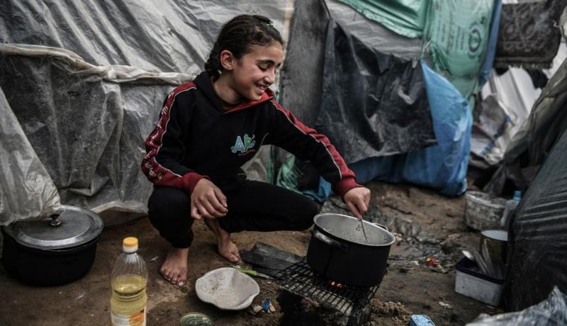 تقرير كيف يحافظ الغزيون على ملامح الحياة وسط الخراب والركام؟