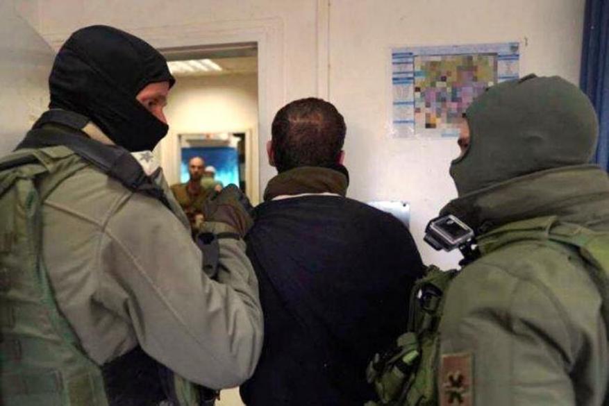 الاحتلال يزعم اعتقال منفذ عملية الدهس بالقدس