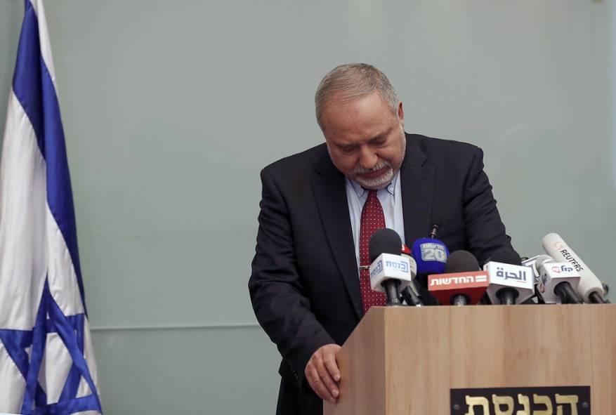 ليبرمان حول عملية عوفرا: أصبحنا "مماسح" وخرجنا "صفر"