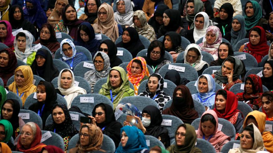 جدل كبير في أفغانستان بسبب إدراج اسم الأم في الهوية