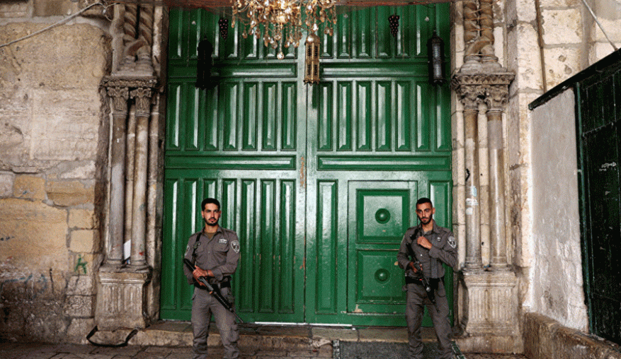 بحجة كورونا.. الاحتلال يغلق أبواب المسجد الأقصى ويبقى على أربعة منها