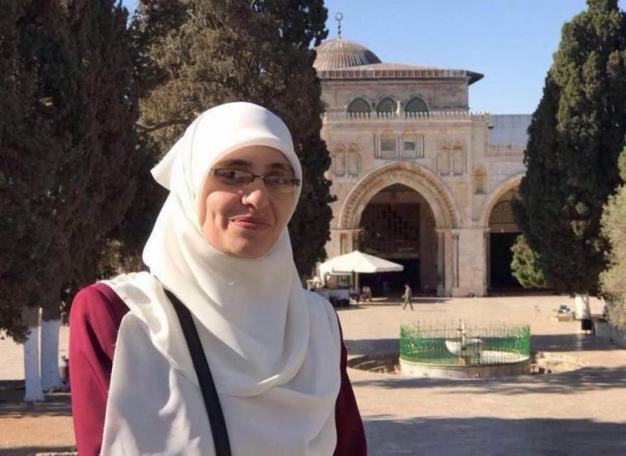 الاحتلال يعتقل المرابطة هنادي الحلواني وشابين آخرين بالقدس المحتلة