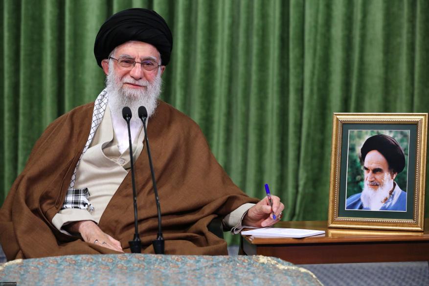 خامنئي: لا تحاور إسرائيل إلا بالقوة وفصائل المقاومة أتمت  الحجة