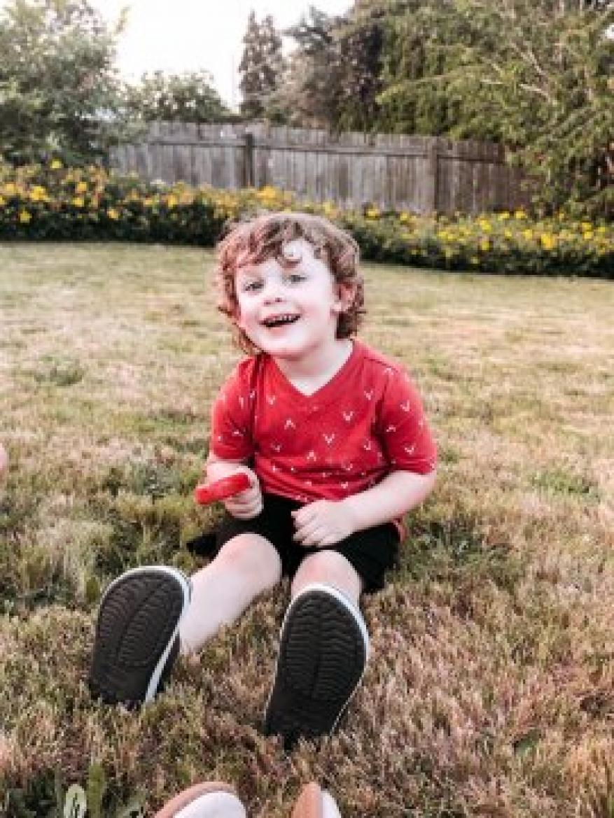 طفل في الثالثة يقتل نفسه