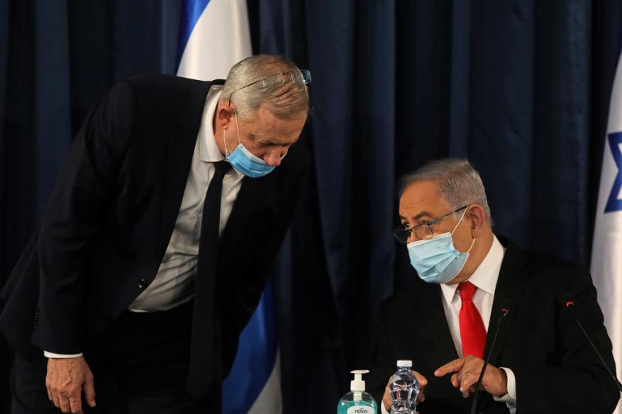 نتنياهو يخيّر غانتس: الضم أو الانتخابات