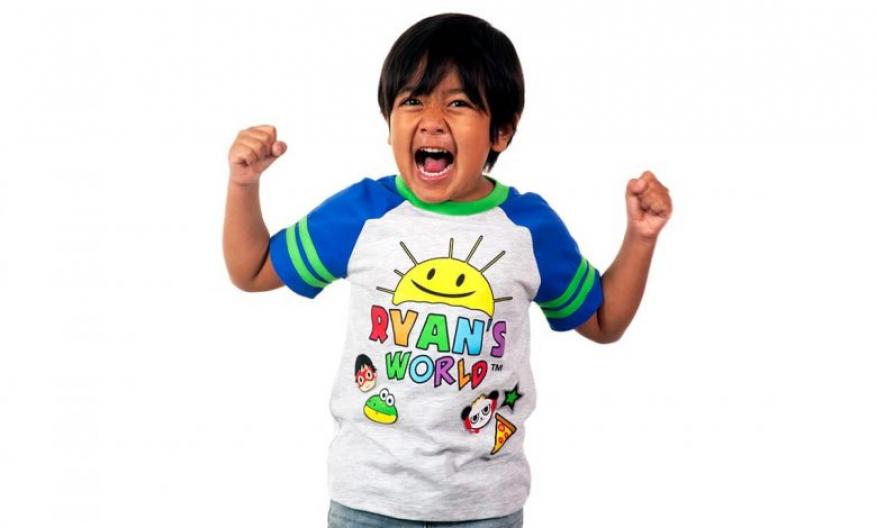 طفل أميركي بعمر 9 سنوات يحتفظ بلقب الأكثر دخلا على يوتيوب للعام الثالث