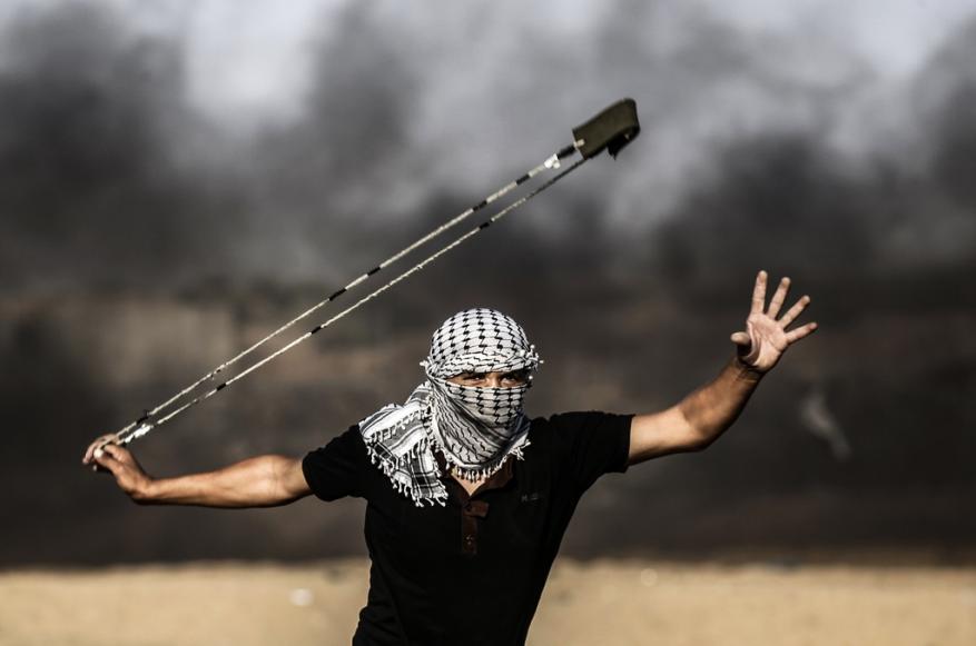 "المصالحة خيار شعبنا".. جمعة جديدة من مسيرات العودة في غزة