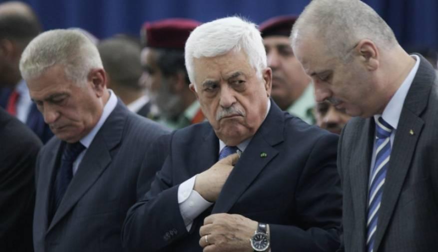 حكومة الحمد الله تضع نفسها تحت تصرف عباس وتُرحب بتوصيات مركزية فتح