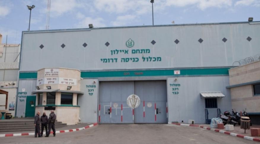 هيئة الأسرى: إصابة ثلاثة سجانين بكورونا وإجراءات الوقاية في السجون معدومة