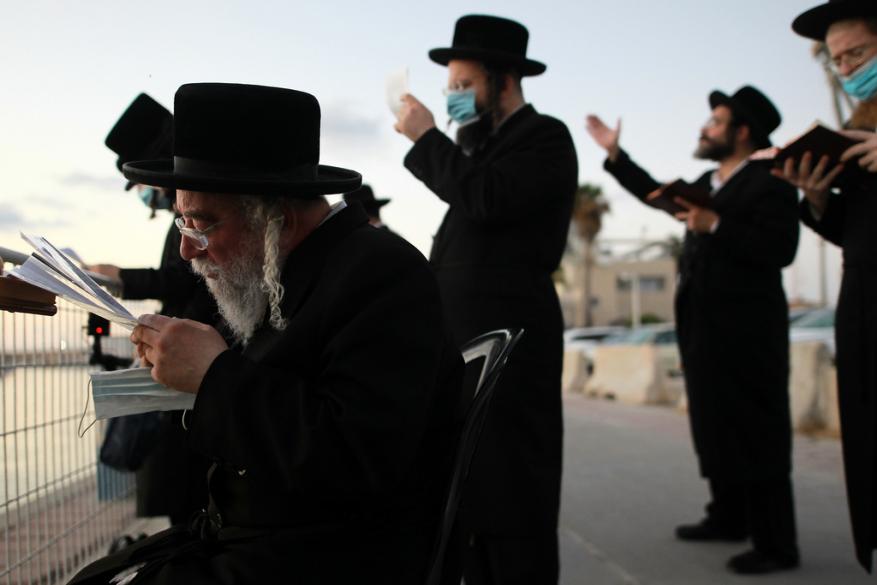 الأعلى في العالم بالنسبة للسكان.. تفاصيل إصابات الكورونا في كيان الاحتلال