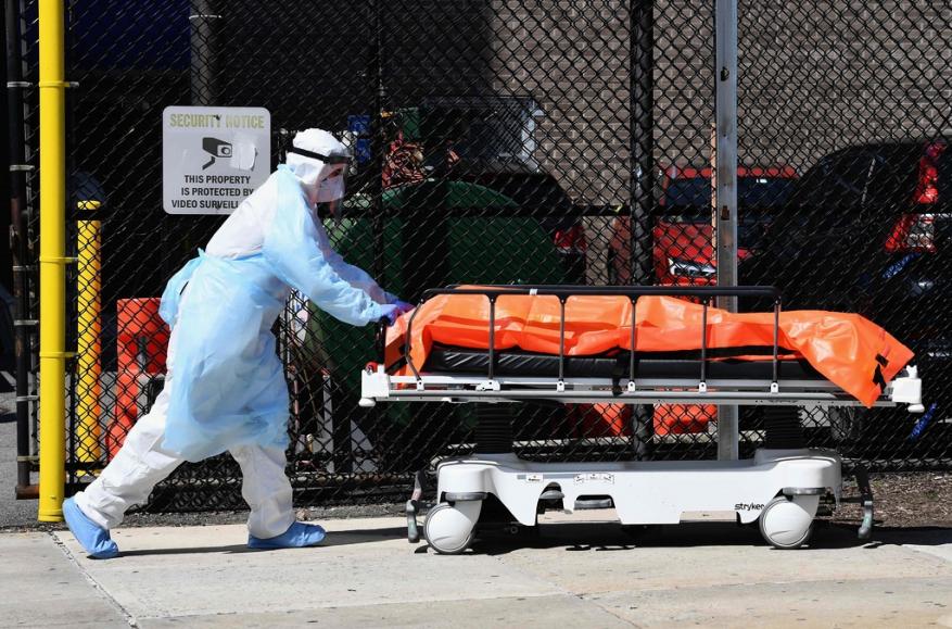 آخر مستجدات كورونا.. أميركا أعلى حصيلة يومية بالعالم وترامب يتوقع "وقتا مروعا" ووفيات الجزائر الأكثر عربيا