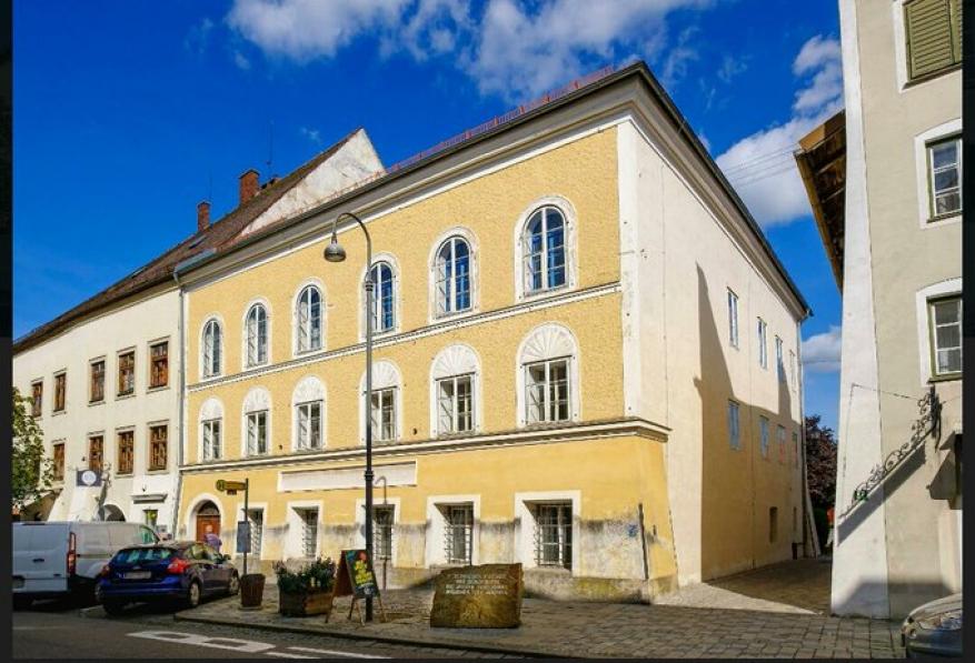 شاهد تحويل المنزل الذي ولد فيه هتلر إلى مركز للشرطة