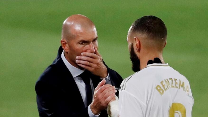 زيدان يكشف موقفه من التعاقد مع حسام عوار