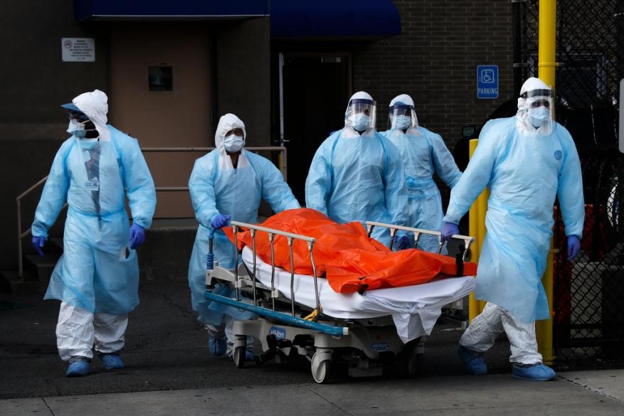 لجنة أمريكية: فيروس كورونا ينتقل عبر التحدث أو حتى مجرد التنفس