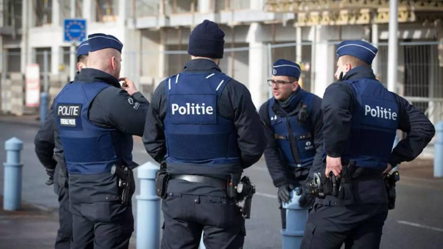 السلطات البلجيكية توقف مدرسًا عن العمل بسبب رسوم مسيئة للإسلام