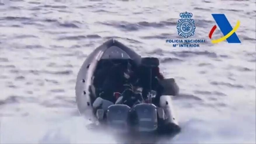 شرطة إسبانيا تعتقل مهربي مخدرات في البحر المتوسط بعد مطاردة مثيرة
