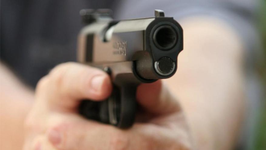 مقتل مواطن بإطلاق نار خلال شجار وسط القطاع