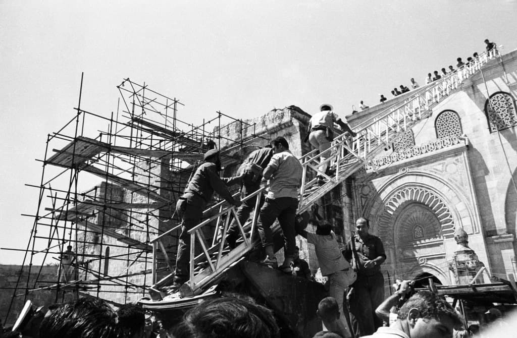 إحراق المسجد الأقصى (4).jpg