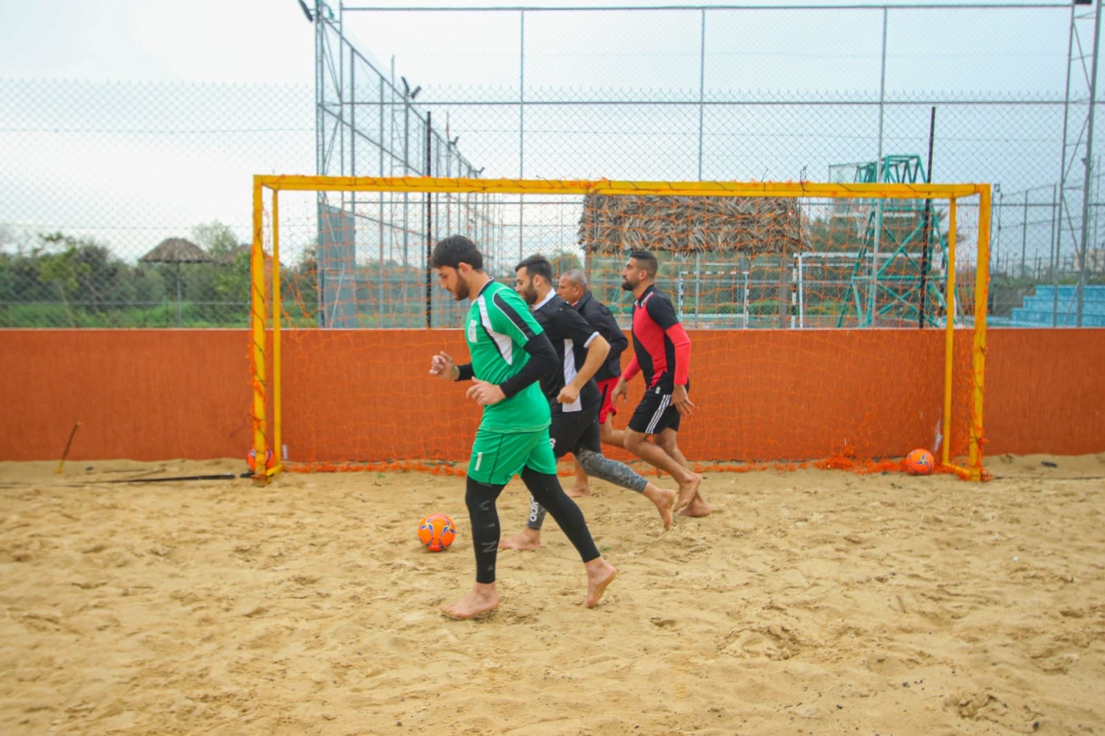 تدريبات منتخب الشاطئية.jpg