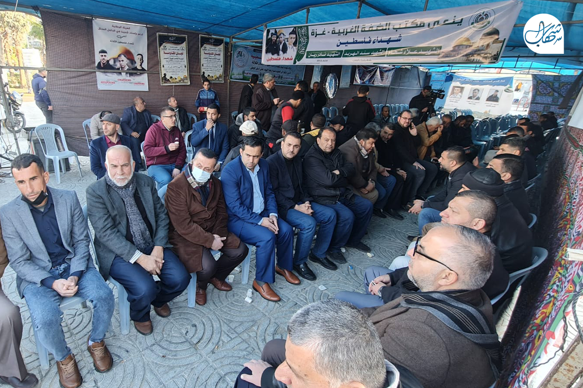 شهداء الضفة خيمة عزاء غزة (2).png