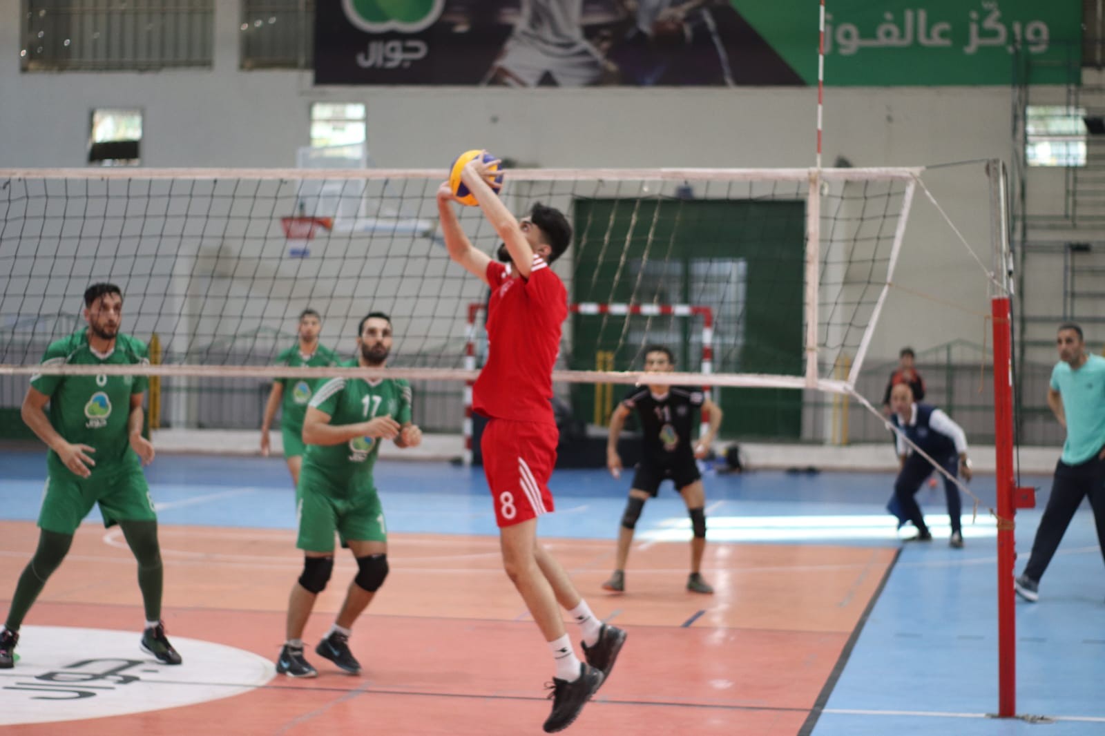 دوري الطائرة 1.jpg