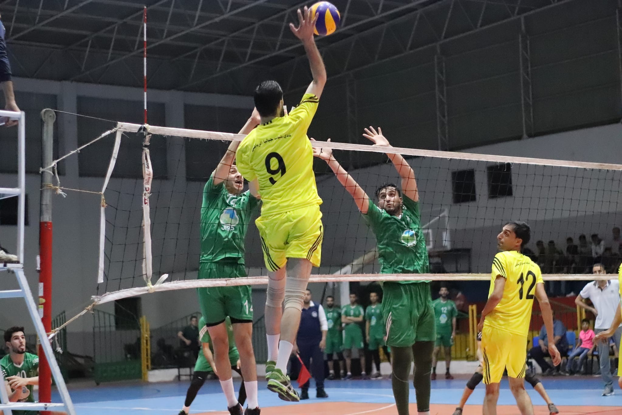 دوري الطائرة 4.jpg