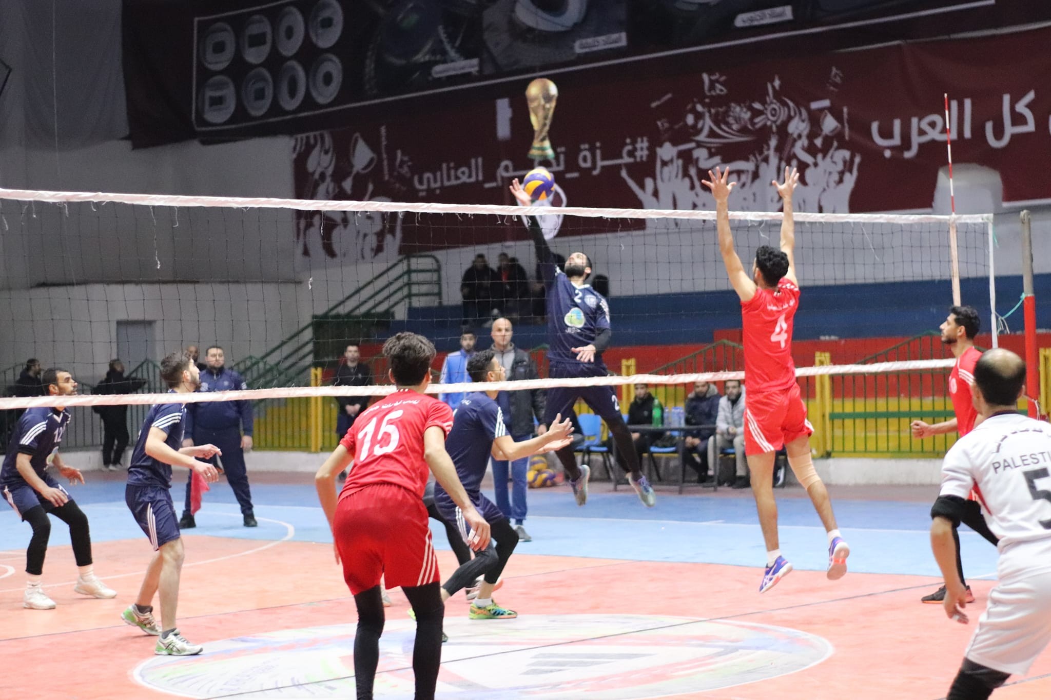 دوري الطائرة.jpg